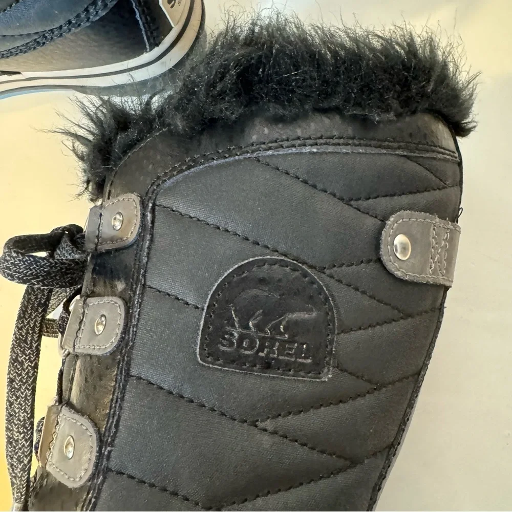 Sorel | Tofino II' Faux‎ Fur Lined Waterproof Boot in Black NY2419-010 Sz. 6
